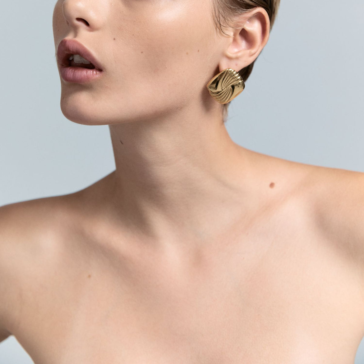 Tabi Earrings