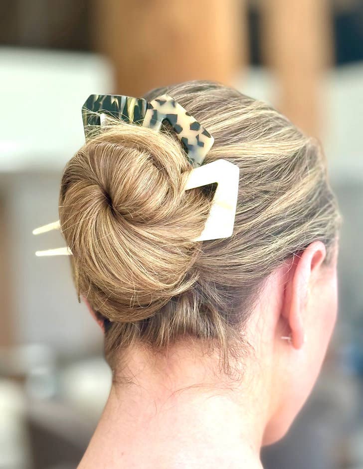 Gianna Chignon Italian Acetate