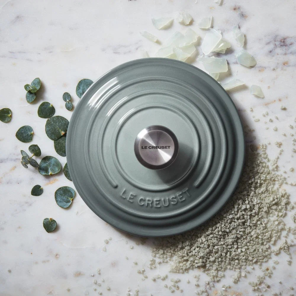Signature Round Dutch Oven 5.5Qt - Sea Salt